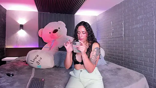 Magic ivone online show from 18, 2, 2026