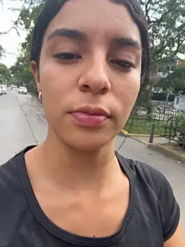 Snapshot of NaniBlossomX chatting on 1, 3, 2026 NaniBlossomX online show from 1, 3, 2026