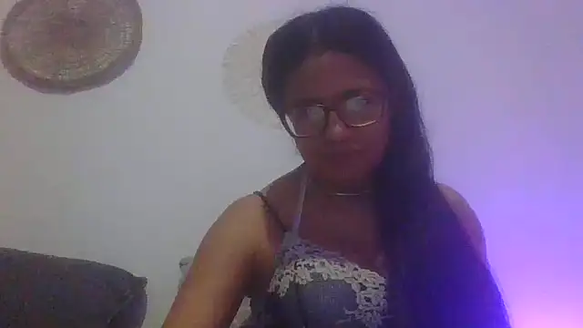 Snapshot of MelOnlyOf chatting on 18, 2, 2026 MelOnlyOf online show from 18, 2, 2026