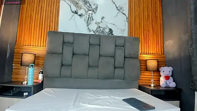 ellie doll1 online show from 19, 2, 2026