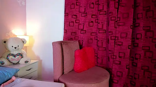 ellie doll1 online show from 27, 2, 2026