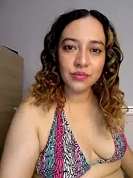 risitos23 online show from 28, 6, 2026