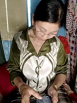 miko nyan2006 online show from 6, 3, 2026