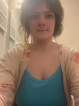 Snapshot of flowergirl88 chatting on 3, 2, 2026 flowergirl88 online show from 3, 2, 2026