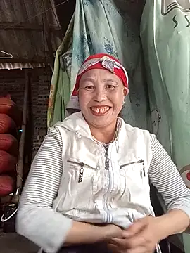 lena-cute online show from 7, 2, 2026