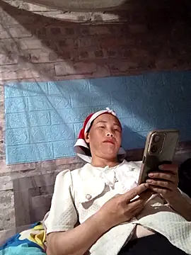 lena-cute online show from 5, 4, 2026