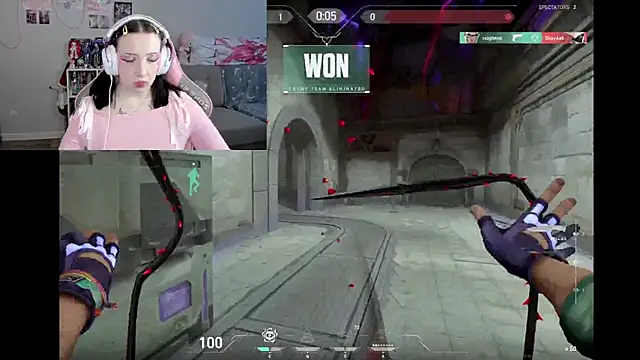 MollysLand online show from 15, 4, 2026