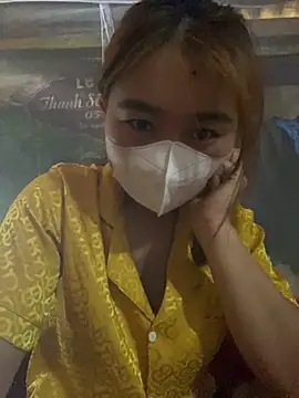 yuii-717 online show from 7, 4, 2026