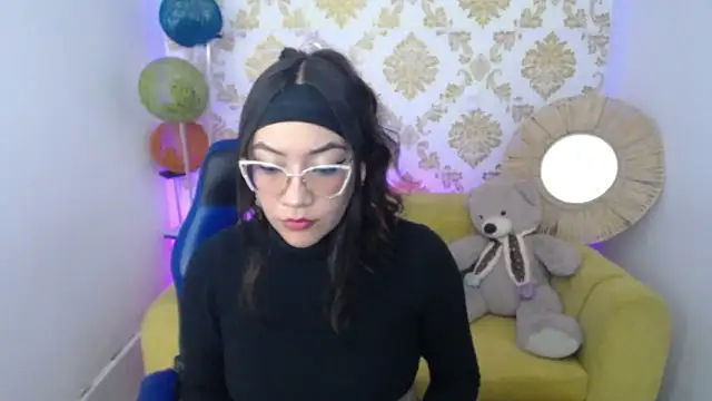 Snapshot of ALISS_M_ chatting on 19, 2, 2026 ALISS M online show from 19, 2, 2026