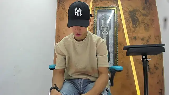 Snapshot of David_Bigcock20 chatting on 14, 2, 2026 David Bigcock20 online show from 14, 2, 2026