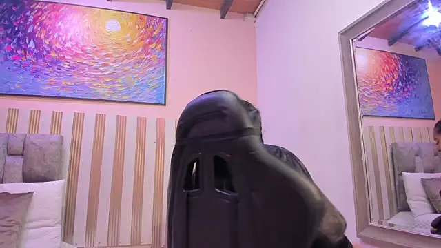 nina glow online show from 27, 3, 2026