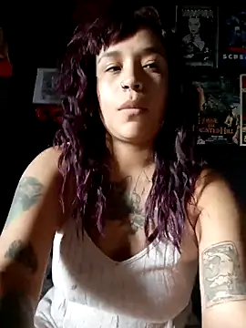 Snapshot of GingerLara chatting on 9, 2, 2026 GingerLara online show from 9, 2, 2026