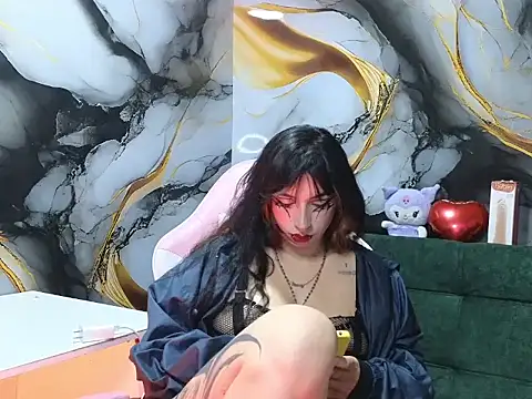  weird sativa online show from 19, 3, 2026