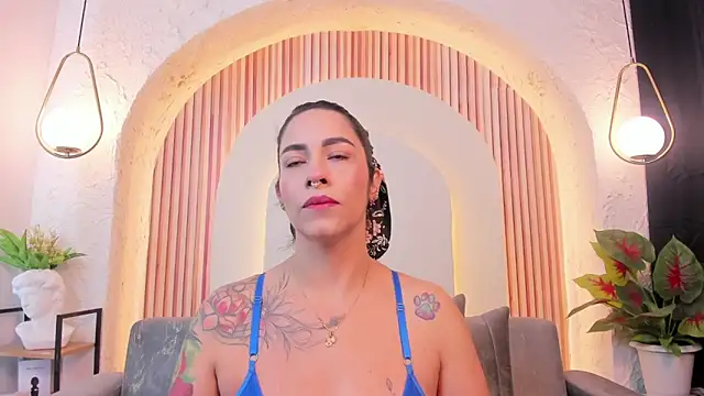 Snapshot of violet_scott_ chatting on 26, 2, 2026 violet scott online show from 26, 2, 2026