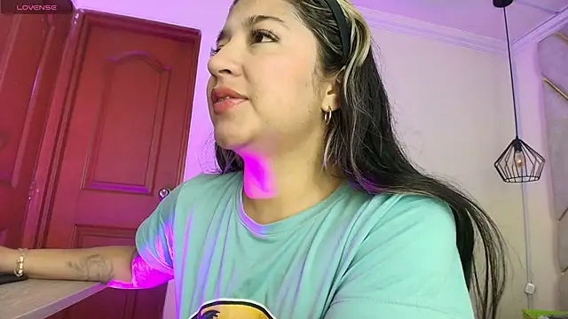 Dahiana Dmour  online show from 15, 4, 2026