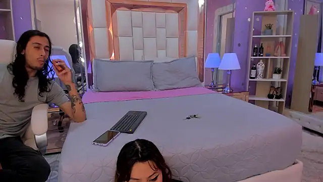 Goldentemptation  online show from 15, 4, 2026