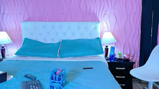 Mia Cherry   online show from 31, 3, 2026