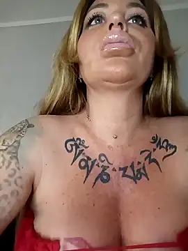 MiaMooly online show from 28, 3, 2026