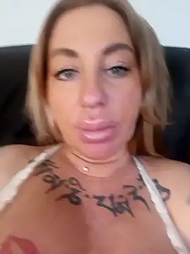 MiaMooly online show from 29, 3, 2026