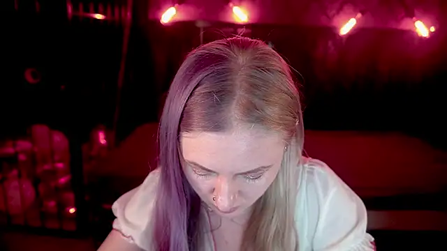 DramaQuenns online show from 5, 3, 2026