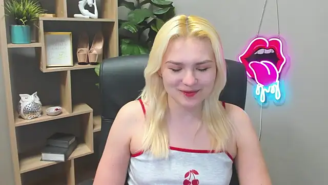 SweetLilyxo online show from 27, 3, 2026