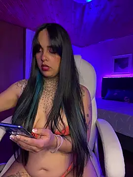 Annie Alicee online show from 27, 2, 2026