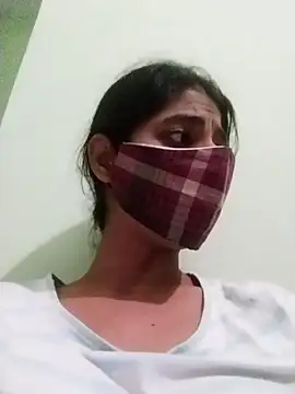 Snapshot of Kitti-Sharma chatting on 7, 4, 2026 Kitti-Sharma online show from 7, 4, 2026