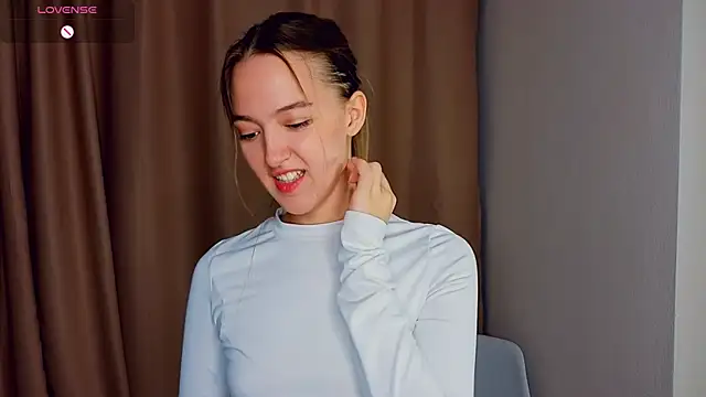 SupakuChan online show from 14, 2, 2026