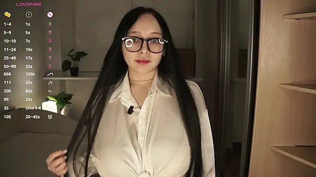 HannaHayles online show from 1, 3, 2026