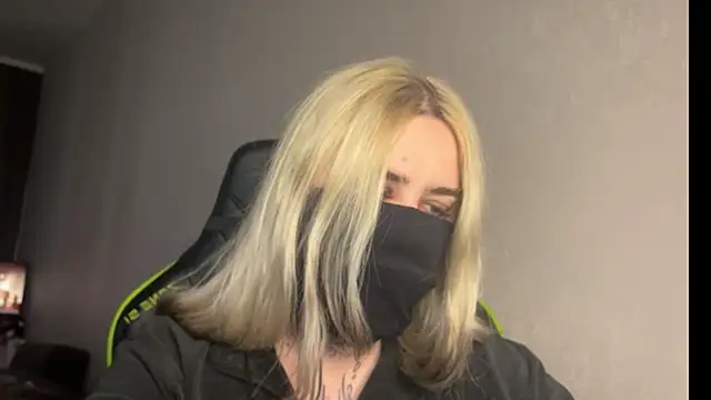 Snapshot of UnaXyling chatting on 5, 2, 2026 UnaXyling online show from 5, 2, 2026