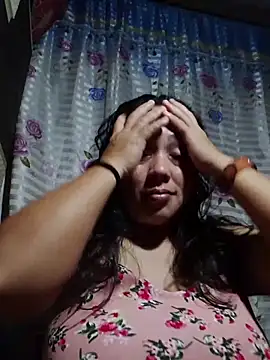 May Bombs online show from 26, 2, 2026