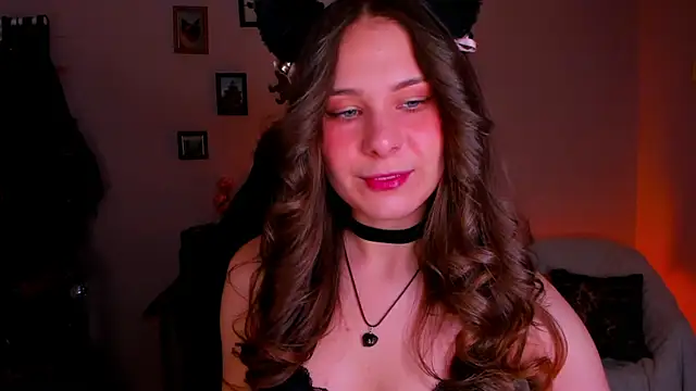 Snapshot of LanaLovely chatting on 8, 5, 2026 LanaLovely online show from 8, 5, 2026