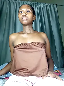Snapshot of PussyFarrie chatting on 29, 4, 2026 PussyFarrie online show from 29, 4, 2026