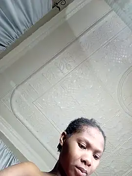 Snapshot of PussyFarrie chatting on 6, 5, 2026 PussyFarrie online show from 6, 5, 2026