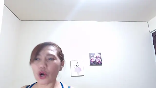 Snapshot of dannamomcerratt chatting on 20, 5, 2026 dannamomcerratt online show from 20, 5, 2026