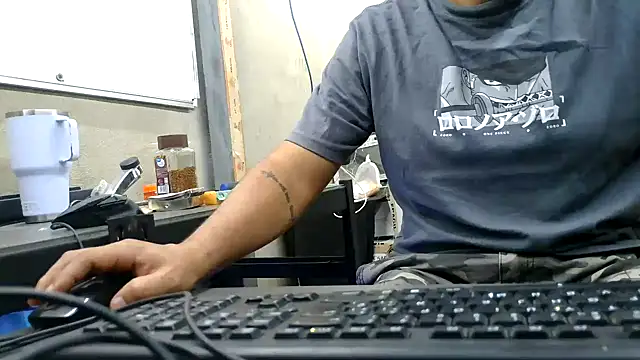 Snapshot of Inxekt chatting on 5, 8, 2026 Inxekt online show from 5, 8, 2026