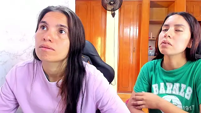 Snapshot of Emily_and_Soffy chatting on 27, 2, 2026 Emily and Soffy online show from 27, 2, 2026