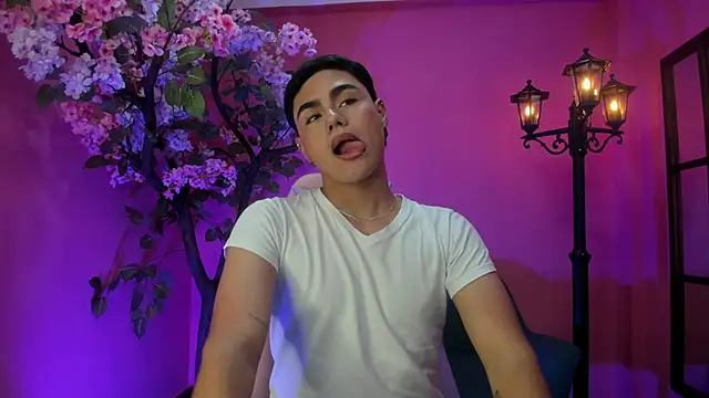 FemNoa online show from 10, 2, 2026