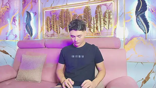 FemNoa online show from 20, 2, 2026