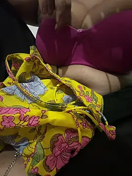 Snapshot of JOYAPARVEEN chatting on 7, 3, 2026 JOYAPARVEEN online show from 7, 3, 2026