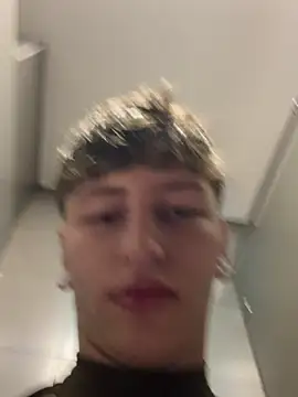 Snapshot of ARON_LUXX chatting on 25, 6, 2026 ARON LUXX online show from 25, 6, 2026