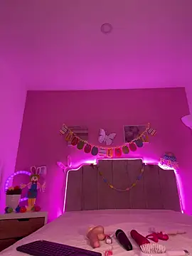 SofiaSiren online show from 4, 4, 2026