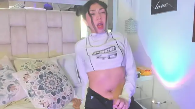 Eva cute7 online show from 15, 4, 2026