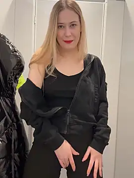 Snapshot of blonde_exe chatting on 14, 2, 2026 blonde exe online show from 14, 2, 2026