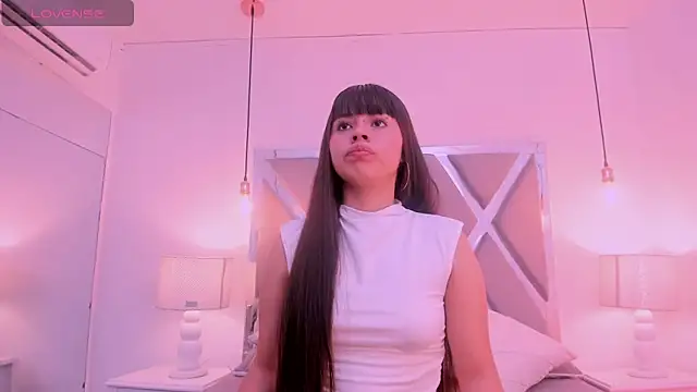 Raven Luxx online show from 15, 5, 2026