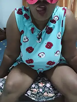 Snapshot of Dini_40 chatting on 17, 6, 2026 Dini 40 online show from 17, 6, 2026