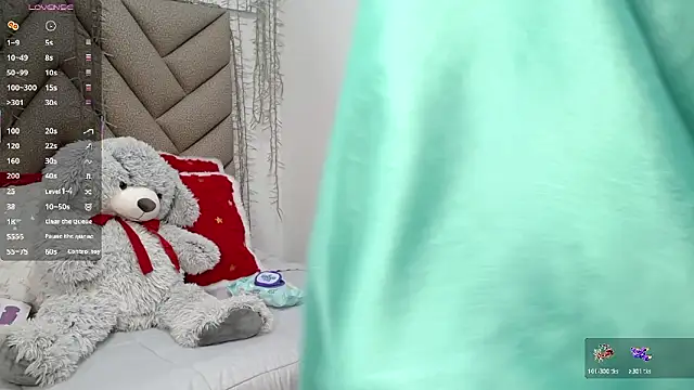 yaazhinii online show from 25, 2, 2026