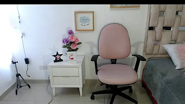 Snapshot of Aantoniaa_brown27 chatting on 25, 2, 2026 Aantoniaa brown27 online show from 25, 2, 2026