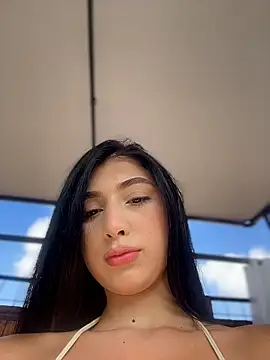 BadLilAngelXXX online show from 2, 4, 2026