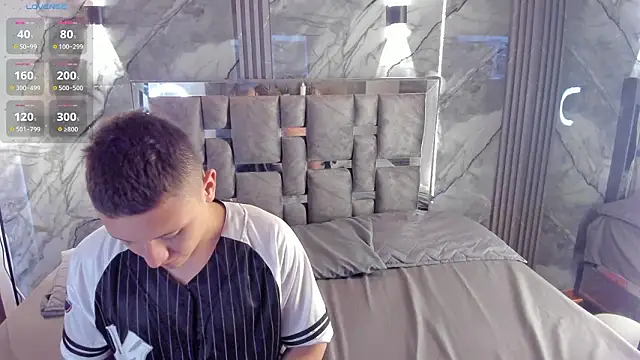 Manson and Zoe online show from 9, 2, 2026